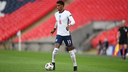  曼联租借妖星爆发，独造三球击退布伦特福德  