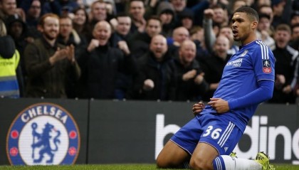  切尔西新援帽子戏法助球队横扫埃弗顿